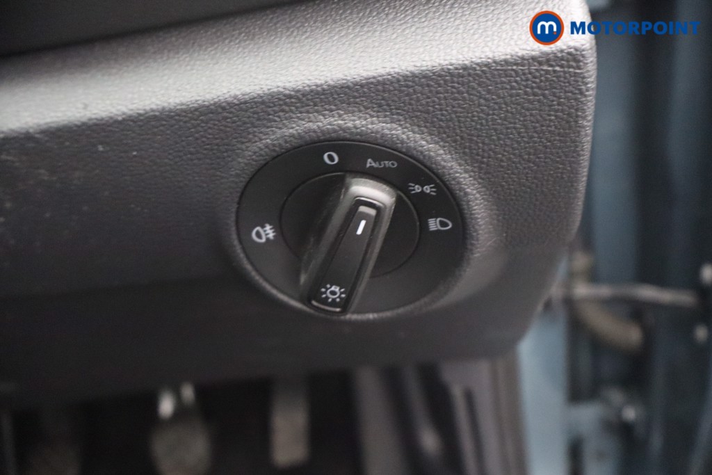 Volkswagen T-Roc Life Manual Petrol SUV - Stock Number (1659420) - 11th supplementary image