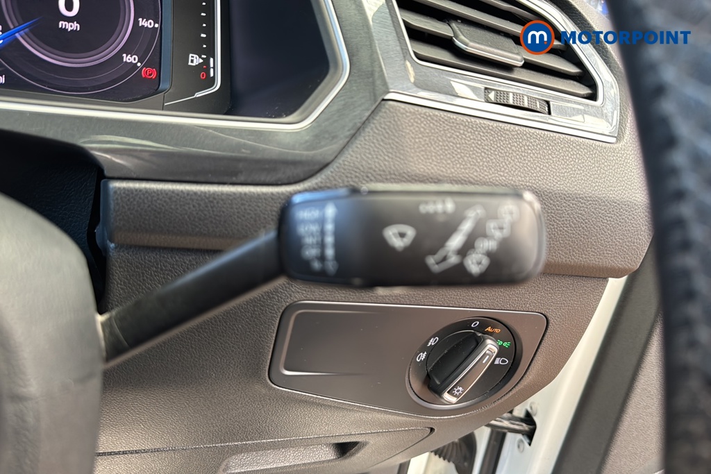Volkswagen Tiguan R-Line Tech Automatic Diesel SUV - Stock Number (1659457) - 6th supplementary image