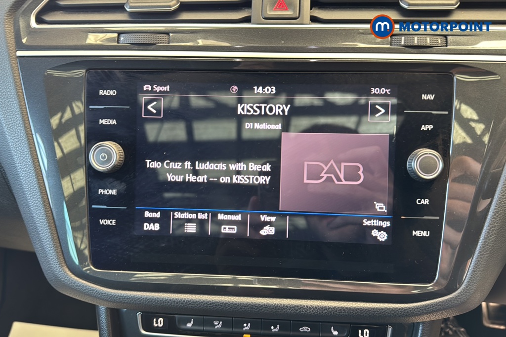 Volkswagen Tiguan R-Line Tech Automatic Diesel SUV - Stock Number (1659457) - 8th supplementary image