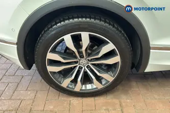 Volkswagen Tiguan R-Line Tech Automatic Diesel SUV - Stock Number (1659457) - 46th supplementary image