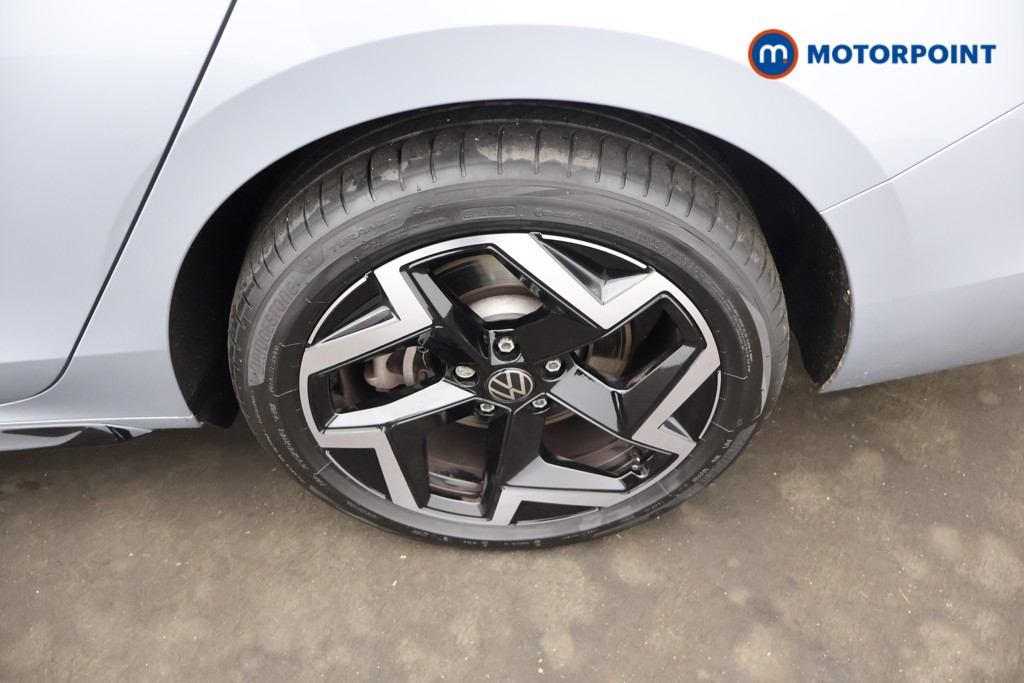 Volkswagen Passat R-Line Automatic Petrol Plug-In Hybrid Estate - Stock Number (1660254) - 2nd supplementary image