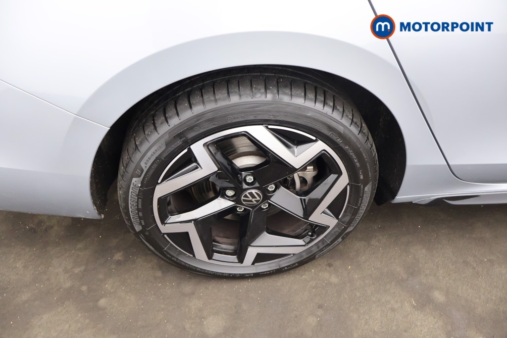 Volkswagen Passat R-Line Automatic Petrol Plug-In Hybrid Estate - Stock Number (1660254) - 3rd supplementary image