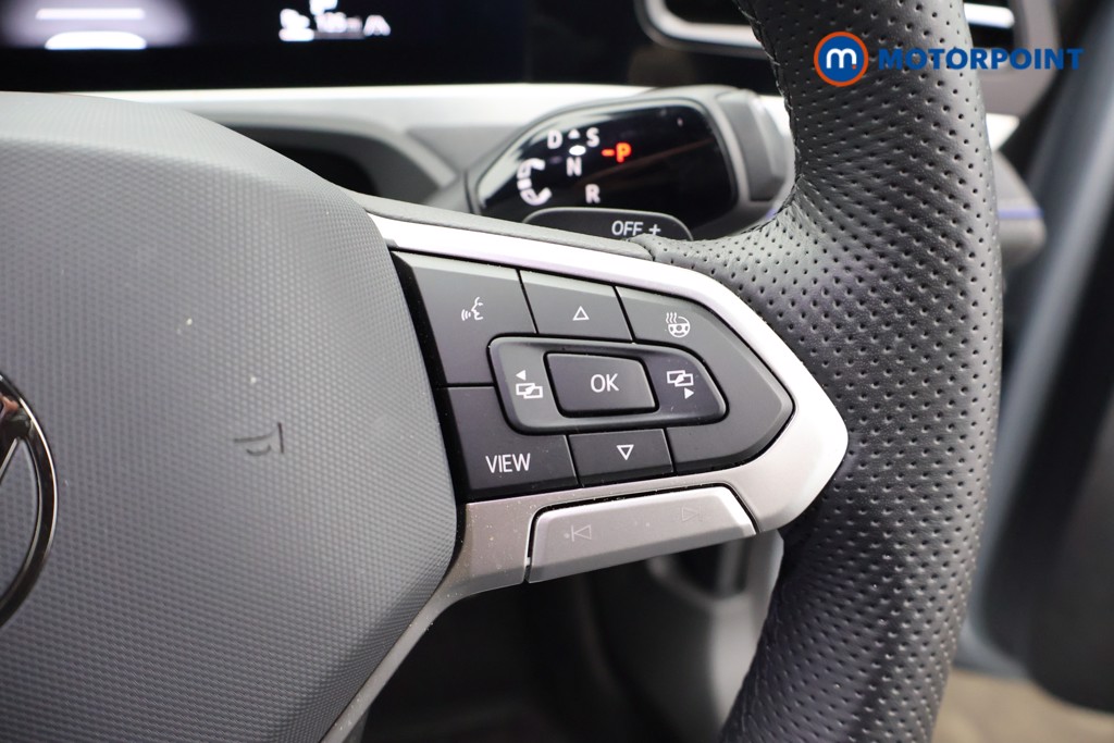 Volkswagen Passat R-Line Automatic Petrol Plug-In Hybrid Estate - Stock Number (1660254) - 7th supplementary image