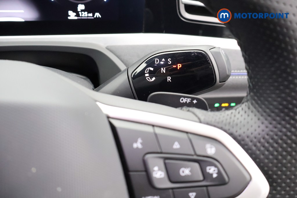 Volkswagen Passat R-Line Automatic Petrol Plug-In Hybrid Estate - Stock Number (1660254) - 9th supplementary image