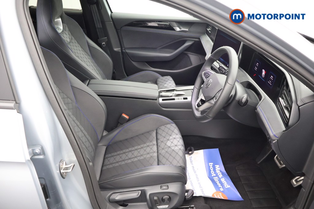 Volkswagen Passat R-Line Automatic Petrol Plug-In Hybrid Estate - Stock Number (1660254) - 23rd supplementary image