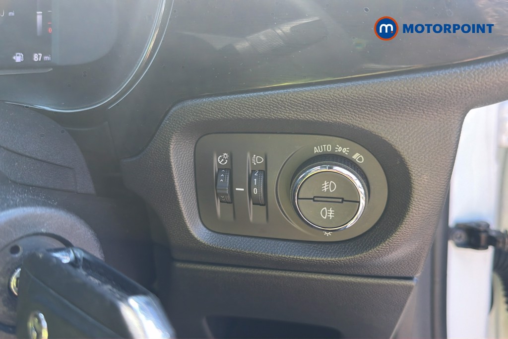 Vauxhall Corsa GS Manual Petrol Hatchback - Stock Number (1660544) - 7th supplementary image