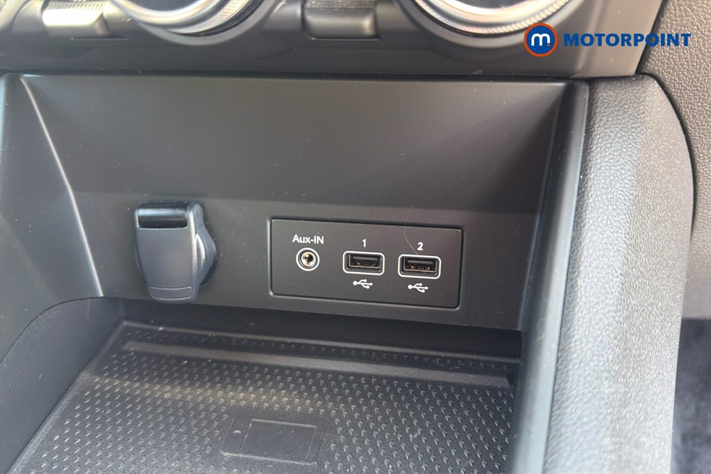 Renault Captur Techno Manual Petrol SUV - Stock Number (1660558) - 3rd supplementary image