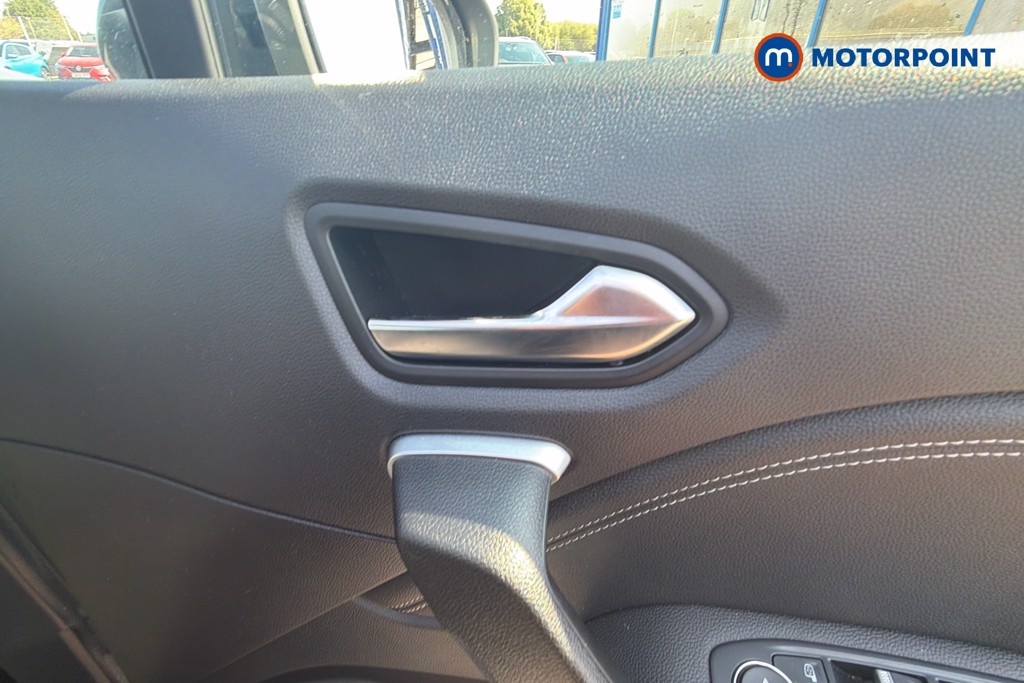 Renault Captur Techno Manual Petrol SUV - Stock Number (1660558) - 19th supplementary image