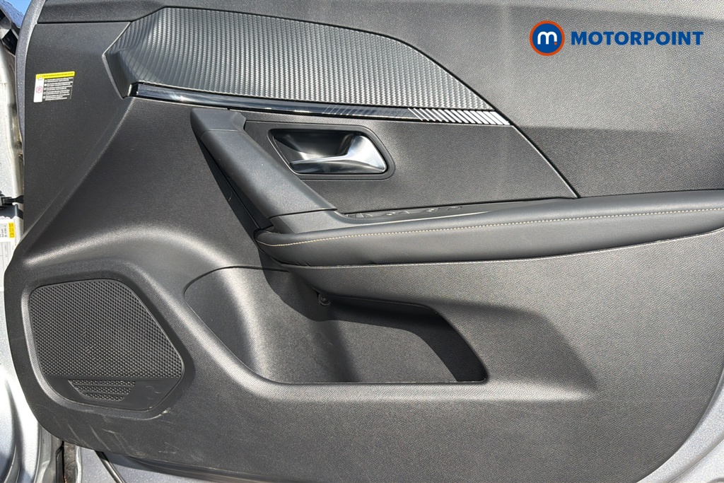 Peugeot 2008 Allure Manual Petrol SUV - Stock Number (1660815) - 18th supplementary image