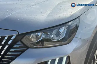 Peugeot 2008 Allure Manual Petrol SUV - Stock Number (1660815) - 42nd supplementary image