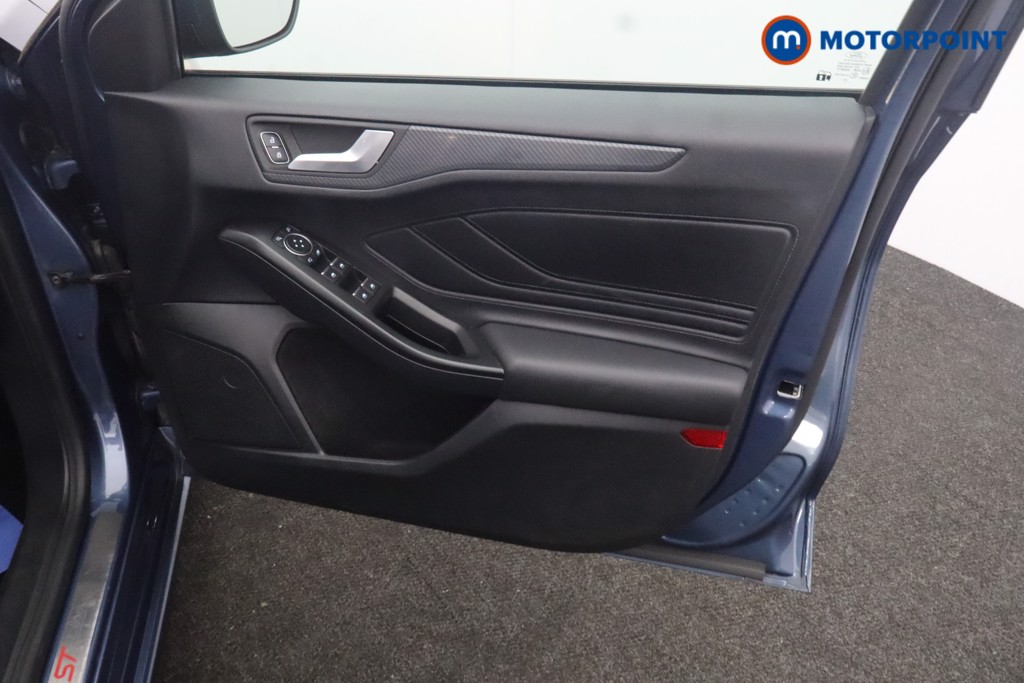 Ford Focus St-Line X Automatic Petrol Hatchback - Stock Number (1660929) - 15th supplementary image