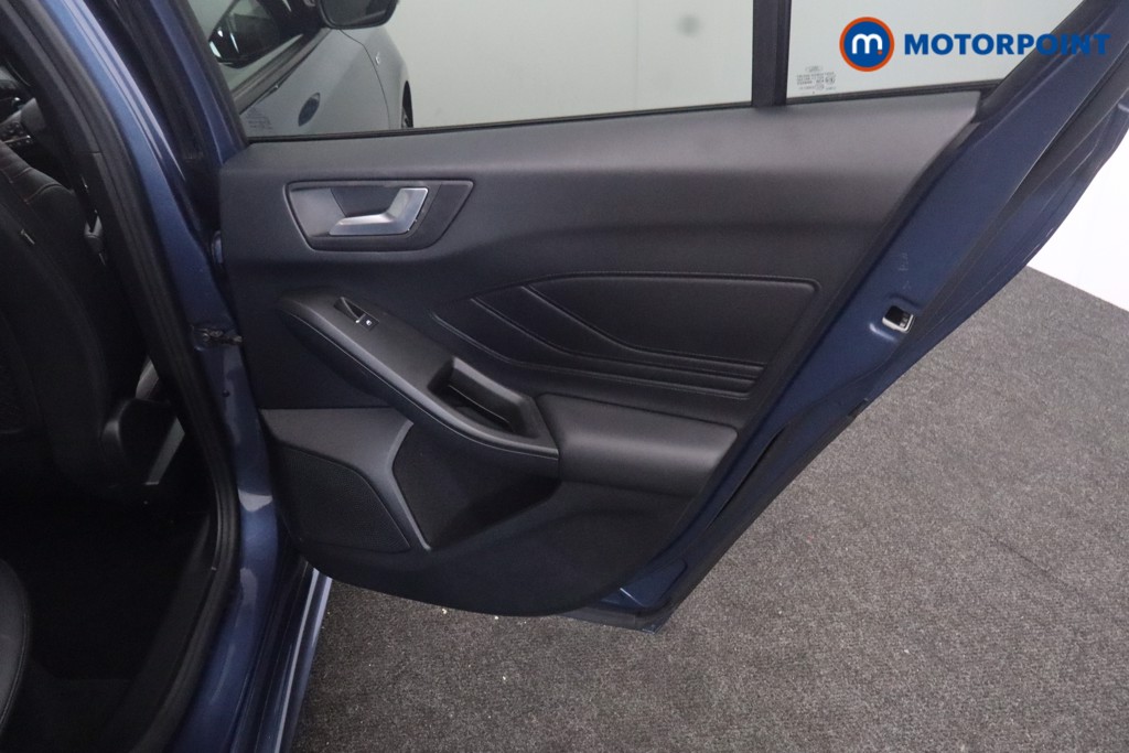 Ford Focus St-Line X Automatic Petrol Hatchback - Stock Number (1660929) - 21st supplementary image
