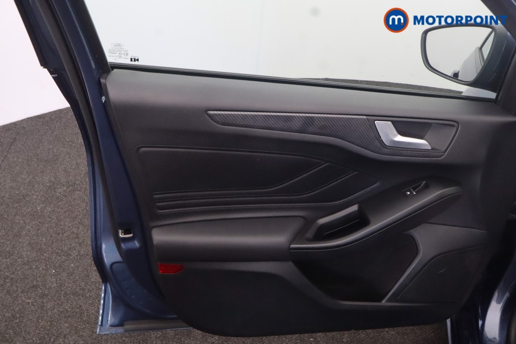 Ford Focus St-Line X Automatic Petrol Hatchback - Stock Number (1660929) - 35th supplementary image