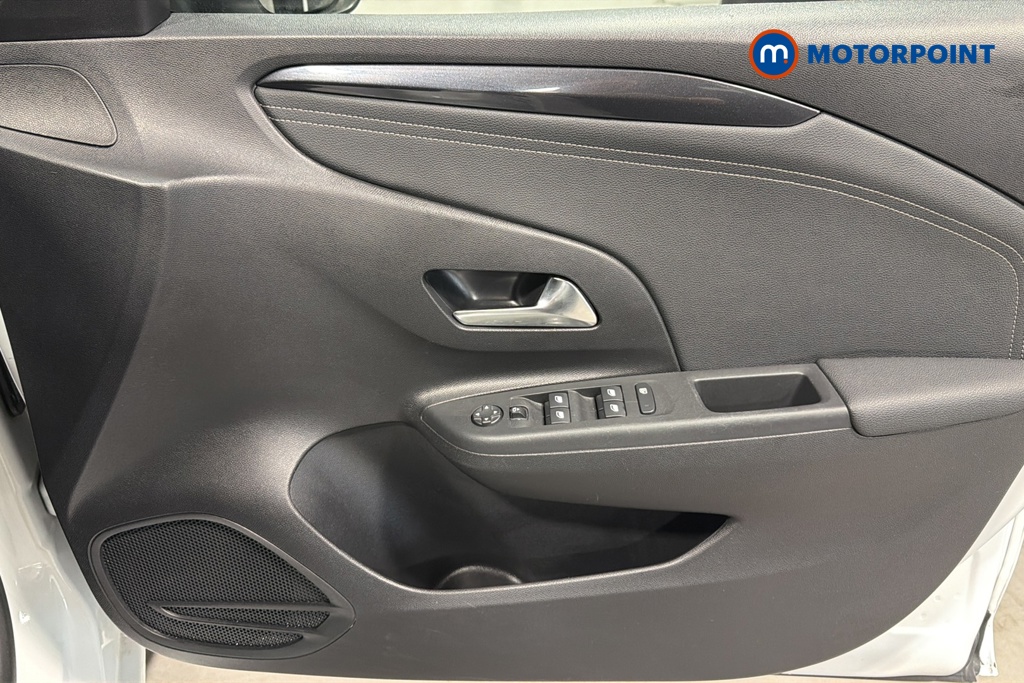 Vauxhall Corsa GS Manual Petrol Hatchback - Stock Number (1661418) - 18th supplementary image