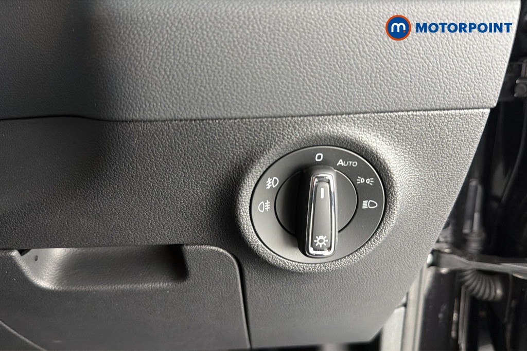 Skoda Karoq Se L Automatic Petrol SUV - Stock Number (1662079) - 11th supplementary image