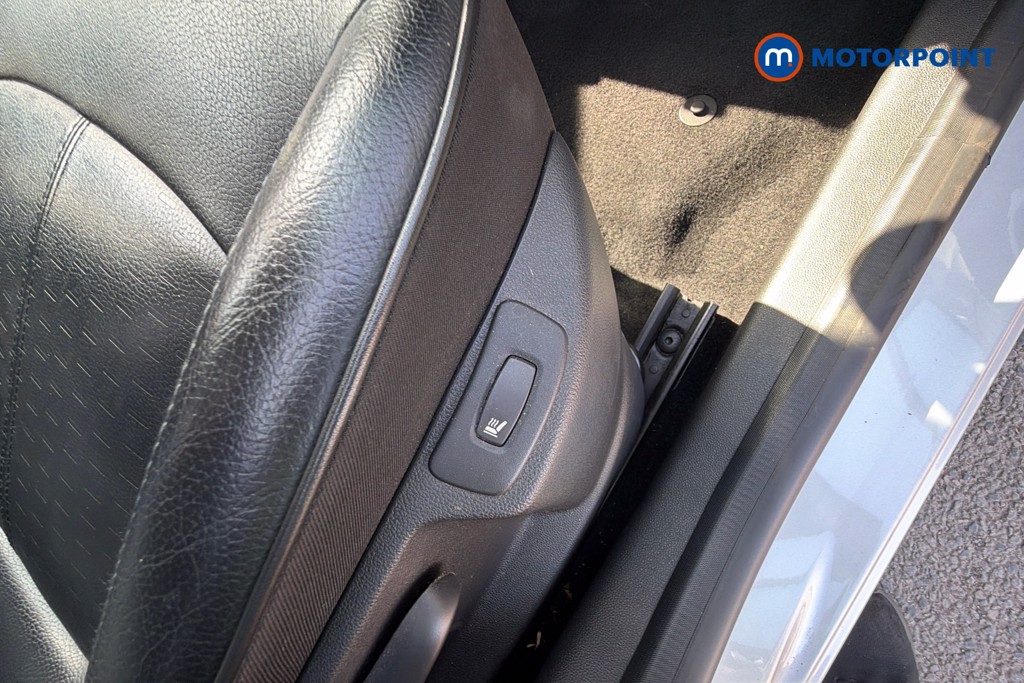 Renault Captur Gt Line Manual Diesel SUV - Stock Number (1662388) - 20th supplementary image