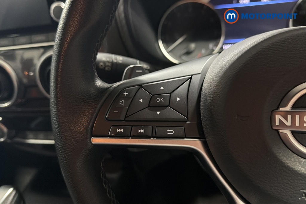 Nissan Juke N-Connecta Automatic Petrol SUV - Stock Number (1662713) - 4th supplementary image