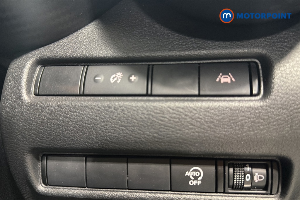 Nissan Juke N-Connecta Automatic Petrol SUV - Stock Number (1662713) - 11th supplementary image