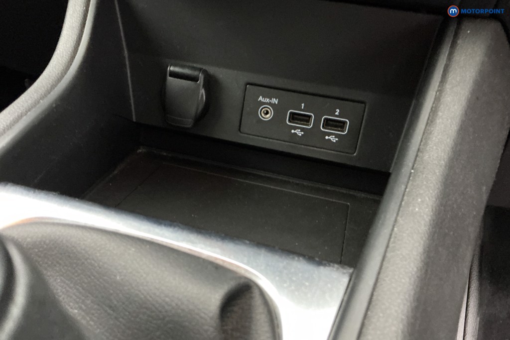 Renault Captur Iconic Manual Petrol SUV - Stock Number (1663141) - 19th supplementary image