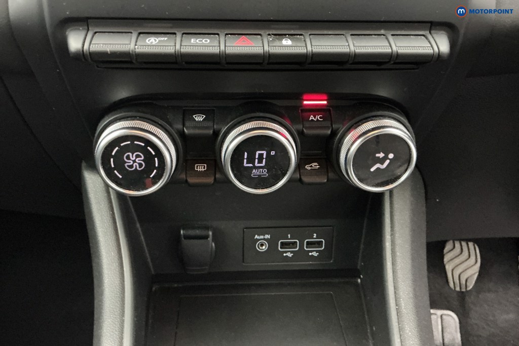 Renault Captur Iconic Manual Petrol SUV - Stock Number (1663141) - 20th supplementary image