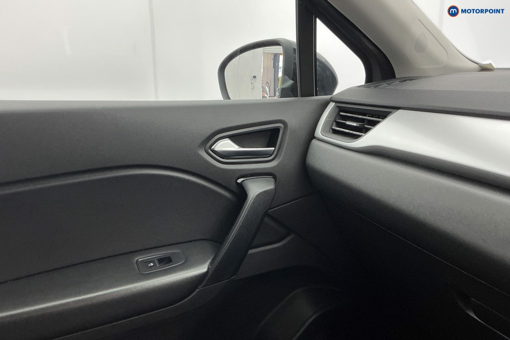 Renault Captur Iconic Manual Petrol SUV - Stock Number (1663141) - 22nd supplementary image