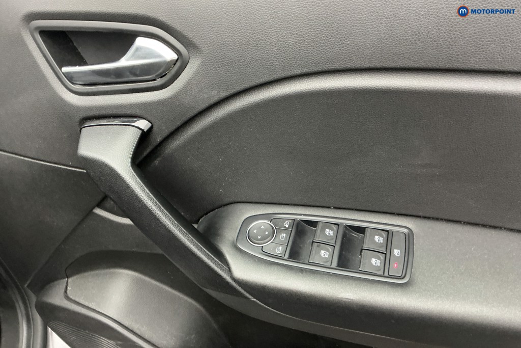 Renault Captur Iconic Manual Petrol SUV - Stock Number (1663141) - 28th supplementary image