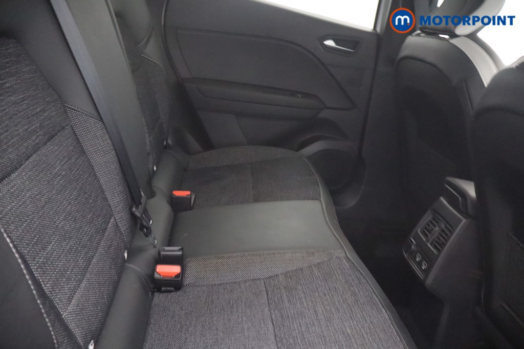 Renault Captur Techno Automatic Petrol-Electric Hybrid SUV - Stock Number (1663344) - 7th supplementary image