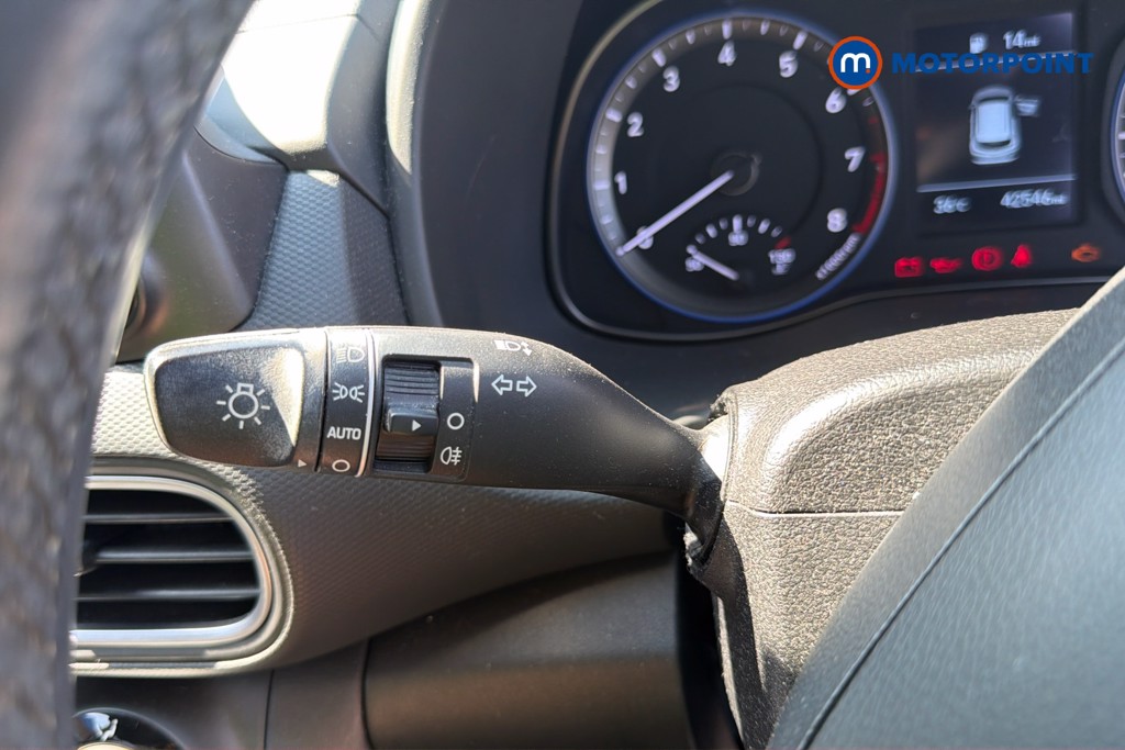 Hyundai Kona Play Edition Manual Petrol SUV - Stock Number (1664751) - 2nd supplementary image