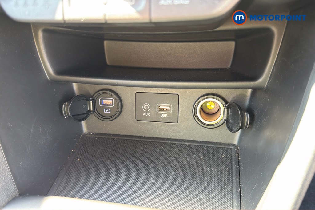 Hyundai Kona Play Edition Manual Petrol SUV - Stock Number (1664751) - 6th supplementary image