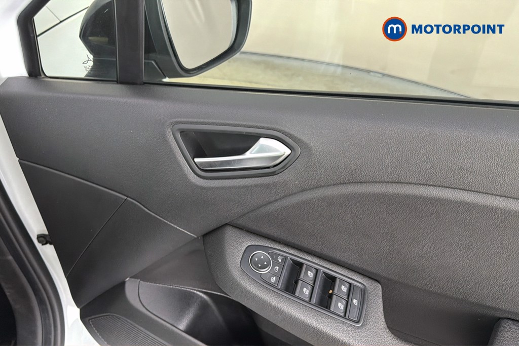 Renault Clio Evolution Manual Petrol Hatchback - Stock Number (1665122) - 42nd supplementary image