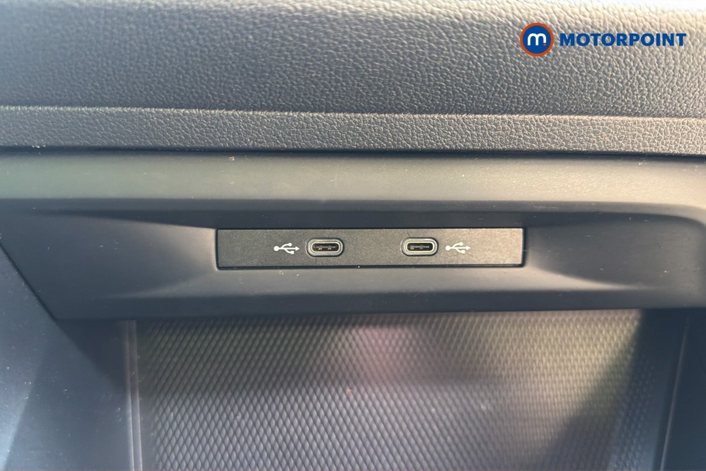Volkswagen Golf R-Line Manual Petrol Hatchback - Stock Number (1665318) - 7th supplementary image