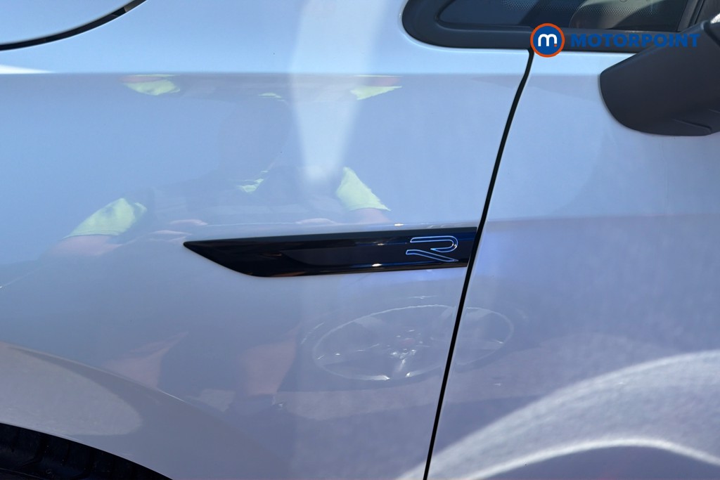 Volkswagen Golf R-Line Manual Petrol Hatchback - Stock Number (1665318) - 39th supplementary image