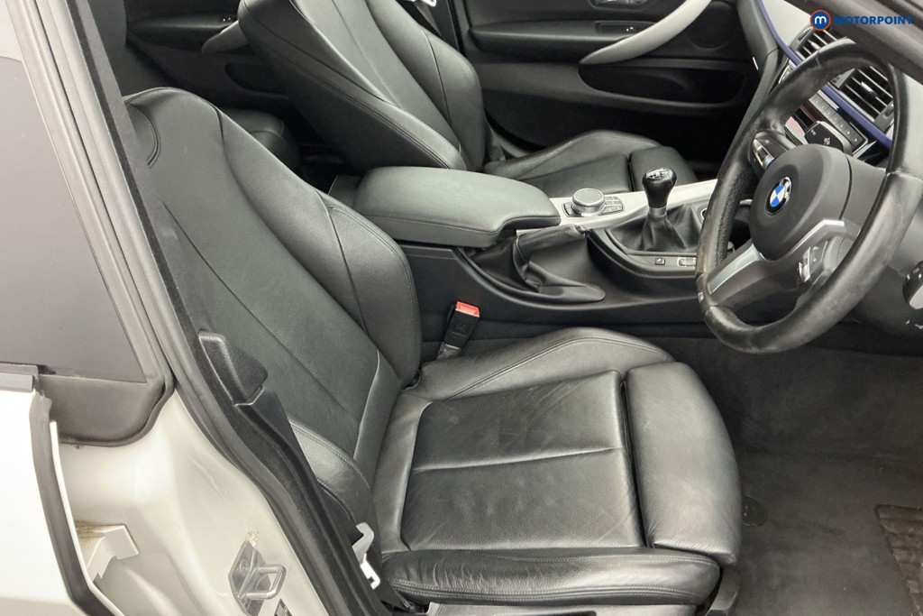 BMW 4 Series M Sport Manual Petrol Hatchback - Stock Number (1665462) - 5th supplementary image