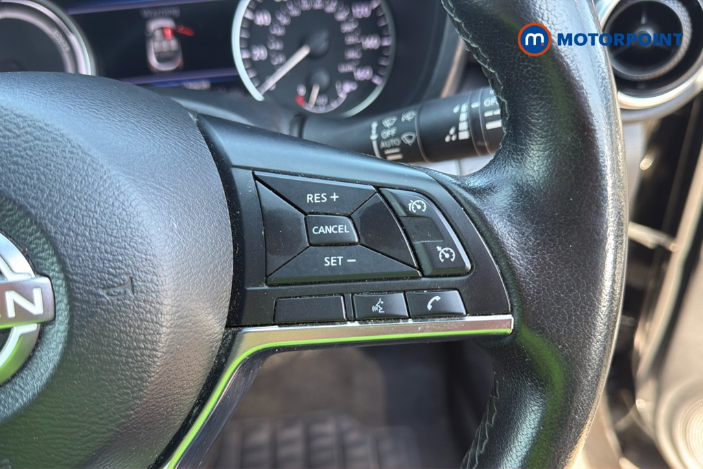 Nissan Juke N-Connecta Automatic Petrol-Electric Hybrid SUV - Stock Number (1665482) - 2nd supplementary image