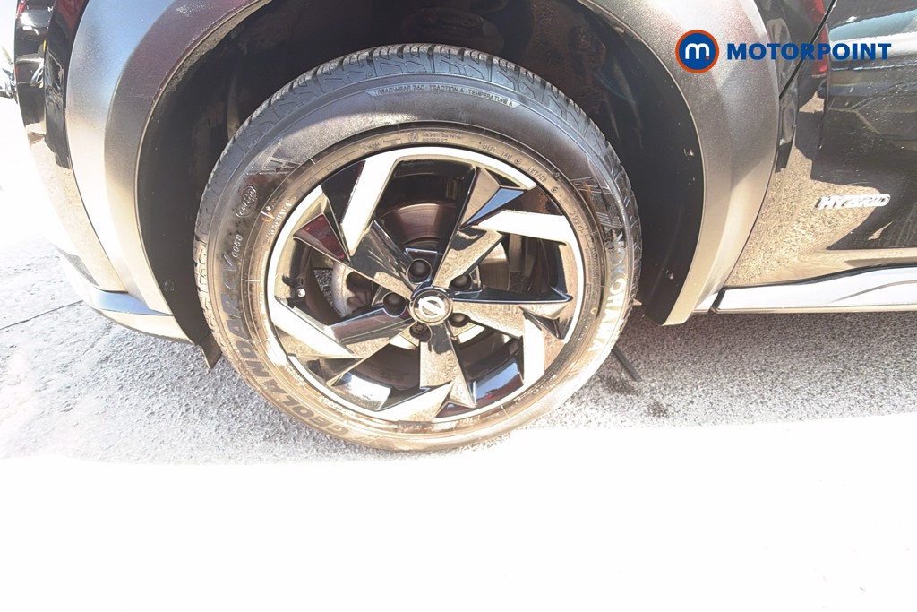 Nissan Juke N-Connecta Automatic Petrol-Electric Hybrid SUV - Stock Number (1665482) - 41st supplementary image