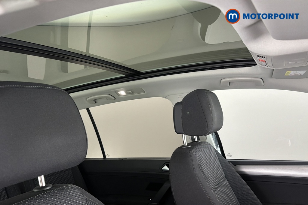 Volkswagen Touran Match Manual Petrol People Carrier - Stock Number (1665683) - 20th supplementary image