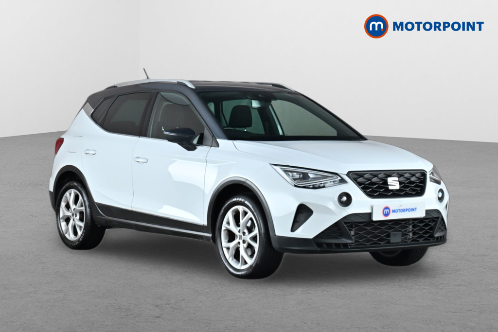 SEAT Arona listing photo