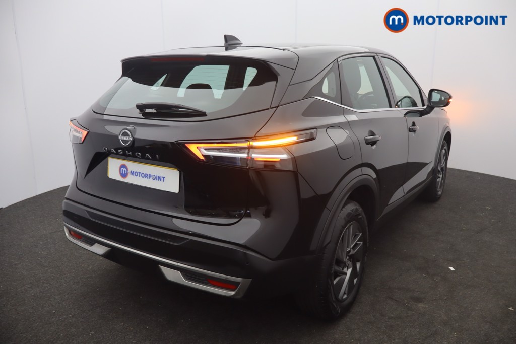 Nissan Qashqai Acenta Premium Manual Petrol SUV - Stock Number (1666038) - 2nd supplementary image