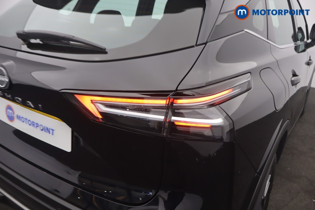 Nissan Qashqai Acenta Premium Manual Petrol SUV - Stock Number (1666038) - 3rd supplementary image