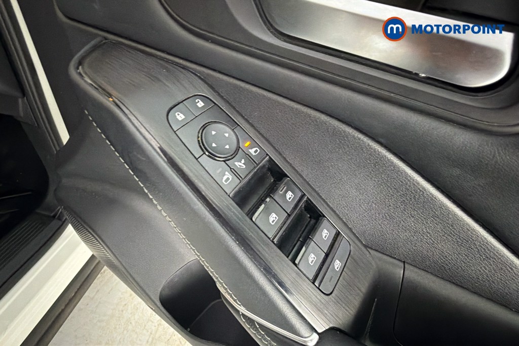 Nissan Qashqai N-Connecta Manual Petrol SUV - Stock Number (1666361) - 20th supplementary image