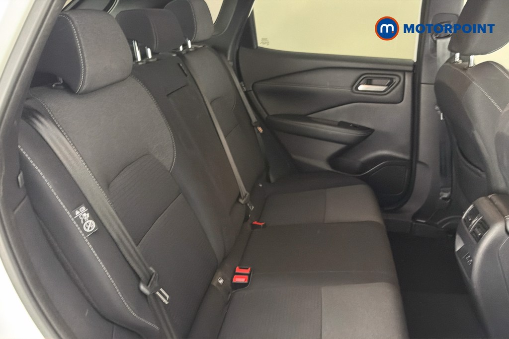 Nissan Qashqai N-Connecta Manual Petrol SUV - Stock Number (1666361) - 28th supplementary image