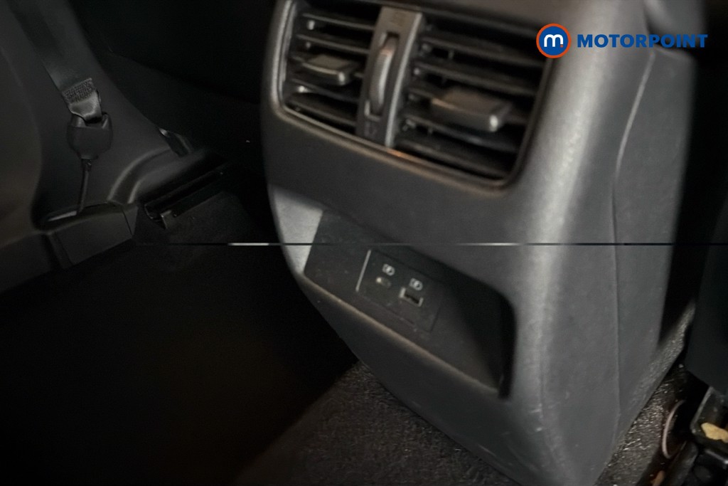 Nissan Qashqai N-Connecta Manual Petrol SUV - Stock Number (1666361) - 30th supplementary image
