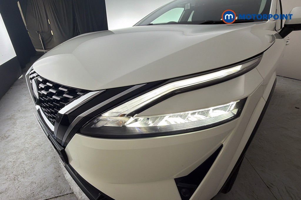 Nissan Qashqai N-Connecta Manual Petrol SUV - Stock Number (1666361) - 44th supplementary image