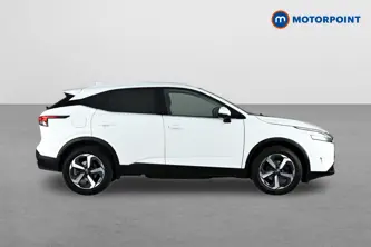 Nissan Qashqai N-Connecta Manual Petrol SUV - Stock Number (1666361) - Drivers side
