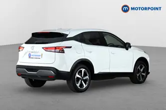 Nissan Qashqai N-Connecta Manual Petrol SUV - Stock Number (1666361) - Drivers side rear corner