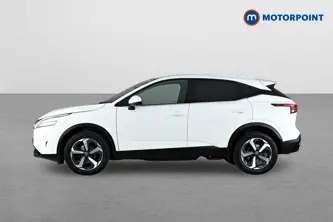 Nissan Qashqai N-Connecta Manual Petrol SUV - Stock Number (1666361) - Passenger side