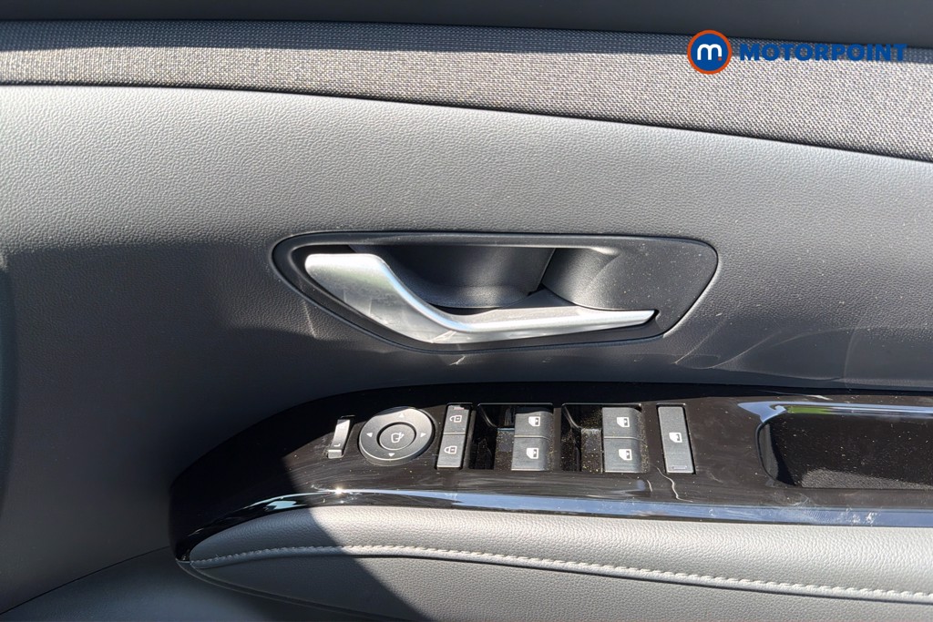 Hyundai Tucson Ultimate Automatic Petrol Plug-In Hybrid SUV - Stock Number (1666412) - 42nd supplementary image