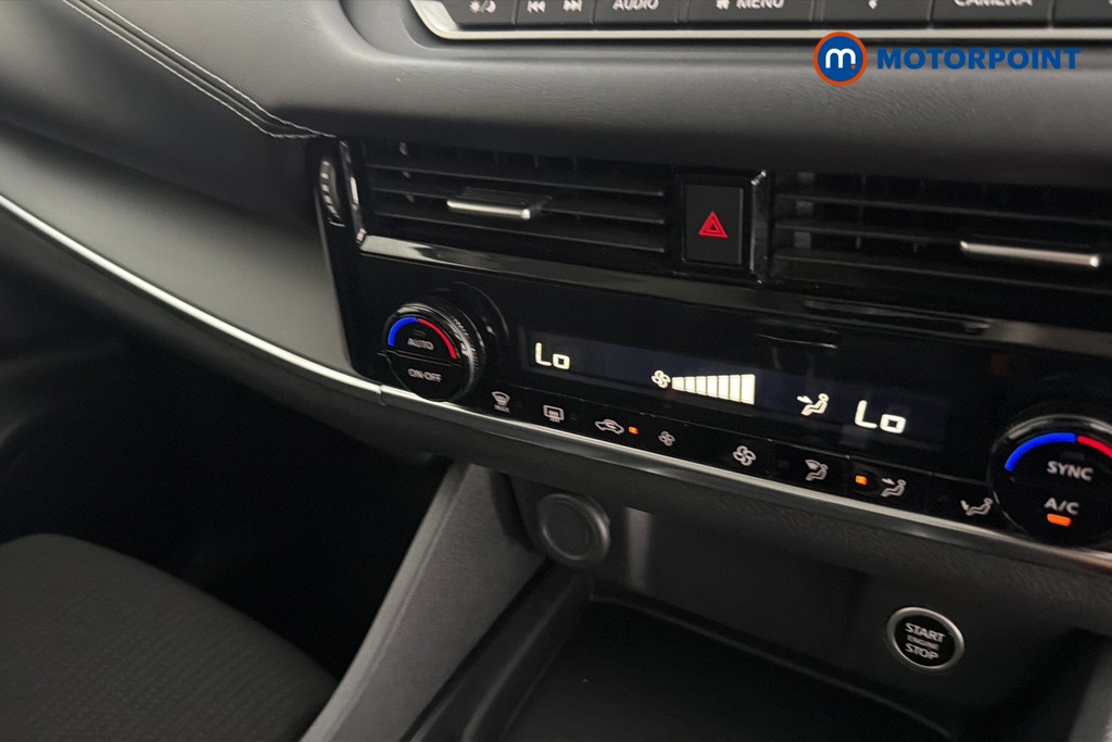 Nissan Qashqai Acenta Premium Manual Petrol SUV - Stock Number (1667057) - 12th supplementary image
