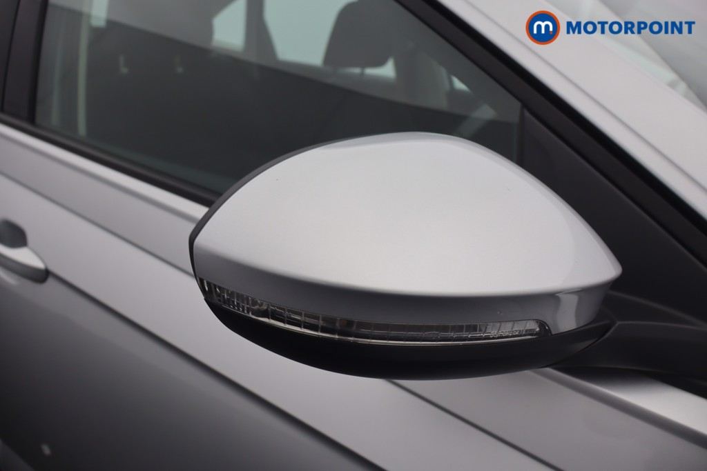 Volkswagen Taigo Life Manual Petrol SUV - Stock Number (1667164) - 19th supplementary image