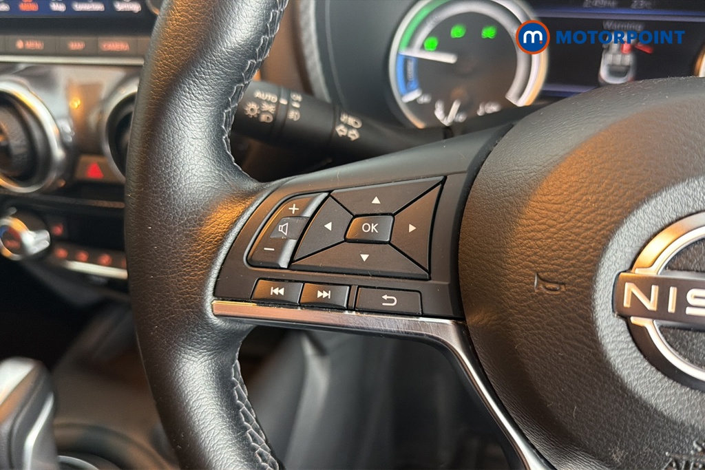 Nissan Juke Tekna Automatic Petrol-Electric Hybrid SUV - Stock Number (1667215) - 4th supplementary image